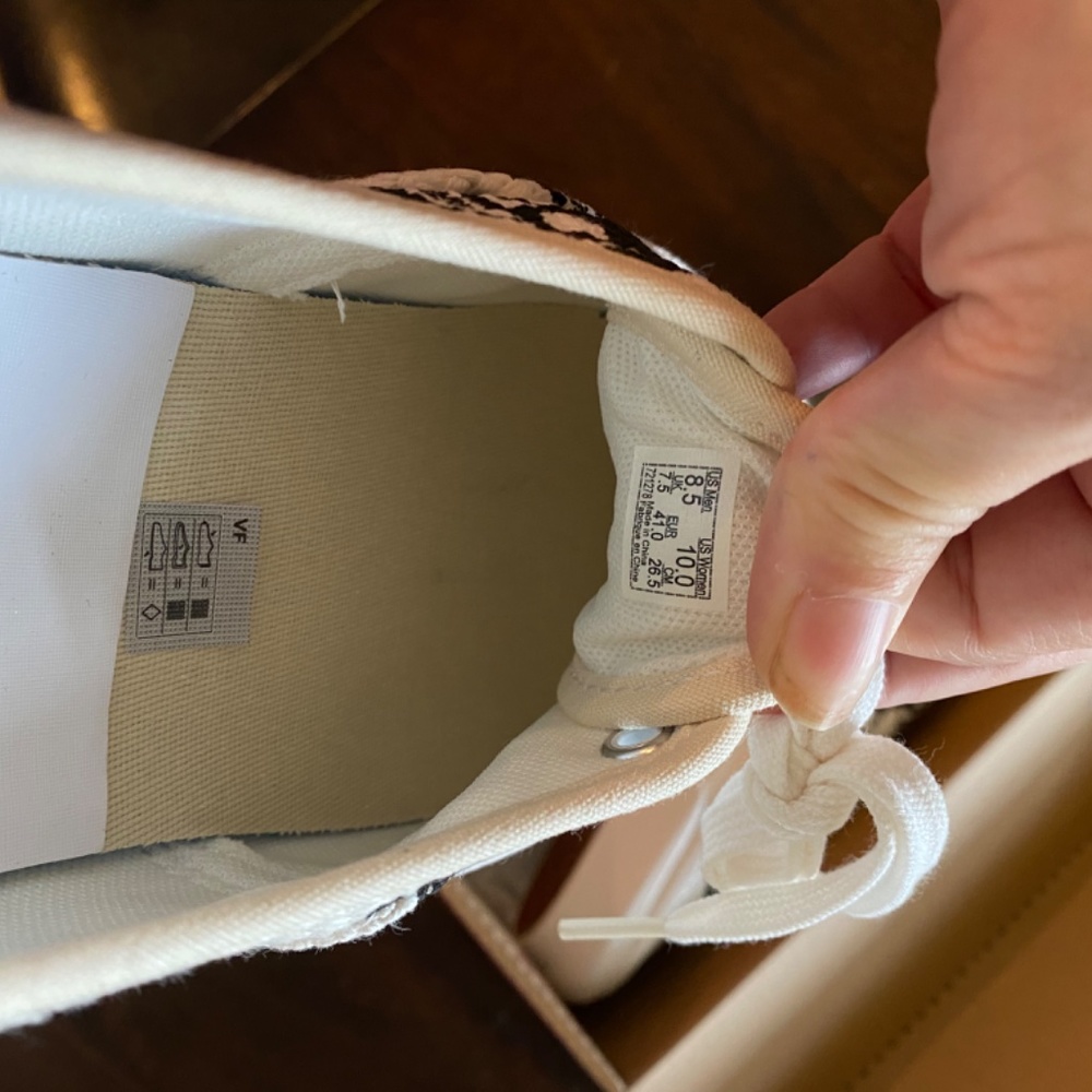 Vans Low Rise Limited Edition - Picture 2 of 4
